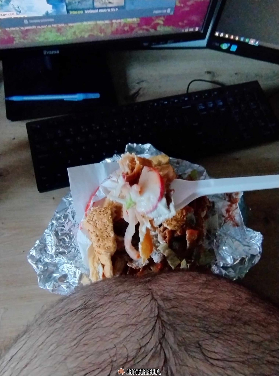 Widzieliście RZODKIEWKIE w kebabiu??? XD